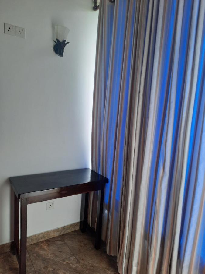 White Surfing Beach Resort Unawatuna Exterior foto
